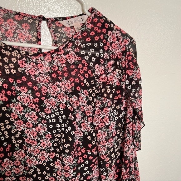 NANETTE Nanette Lepore Printed Ruffle Blouse Black Floral - Picture 5 of 15